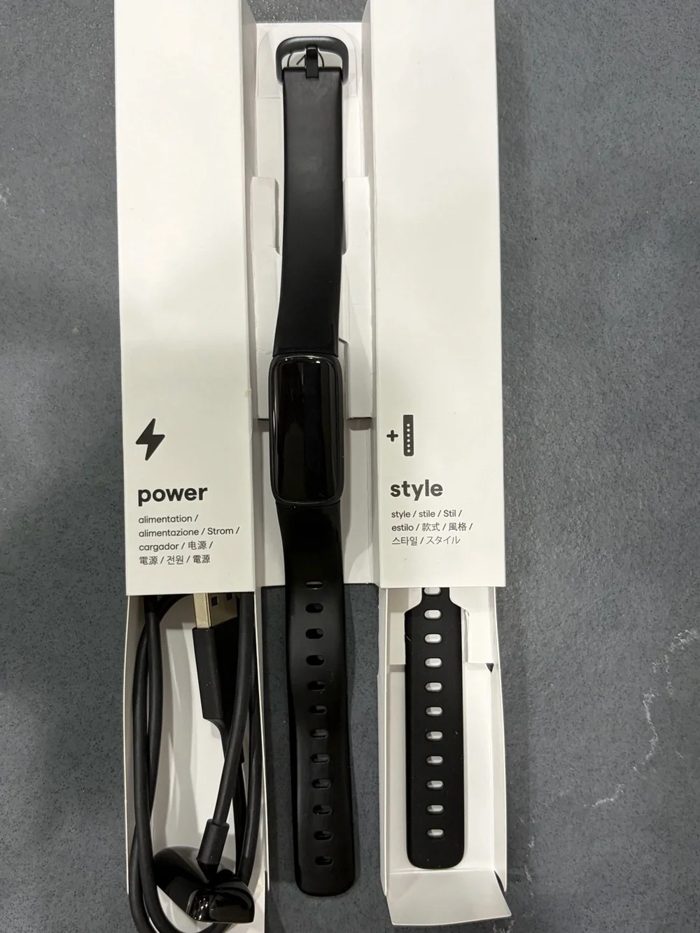 fitbit Luxe Fitness & Wellness Tracker - Black
